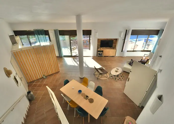 Дом отдыха Soleina Льорет-де-Мар